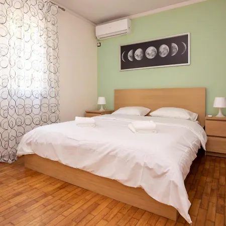 Apartment Private Close To The Athens